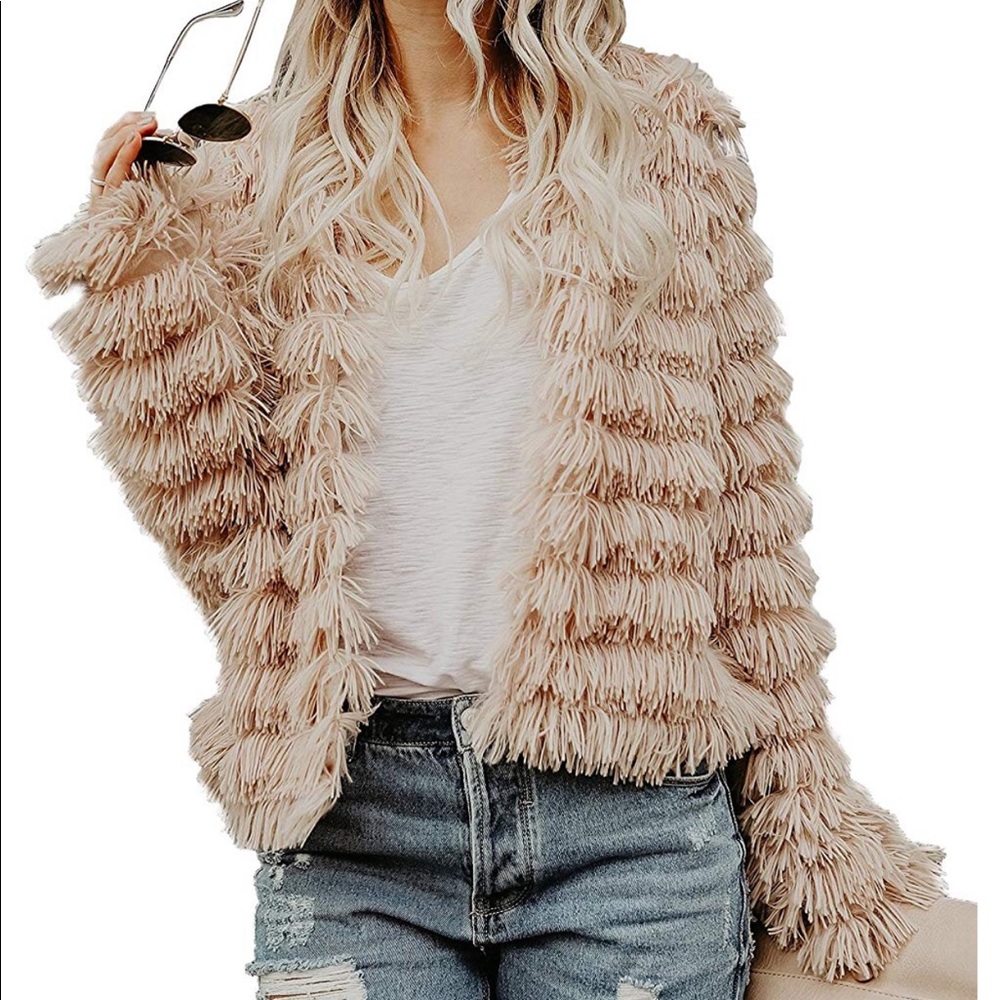 LAST 1!!!! HP❤️ NWT Chic Shaggy Faux Fur Coat - Picture 3 of 7